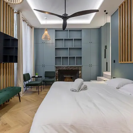 Romantique Balneo Et Sauna Love hotel *