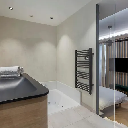 Love hotel Romantique Balneo Et Sauna Lyon